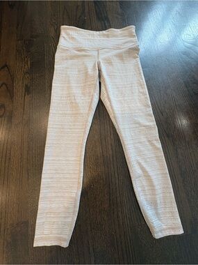 Athleta High Rise Jacquard Chaturanga 7/8 Leggings XS Petite Beige Textured